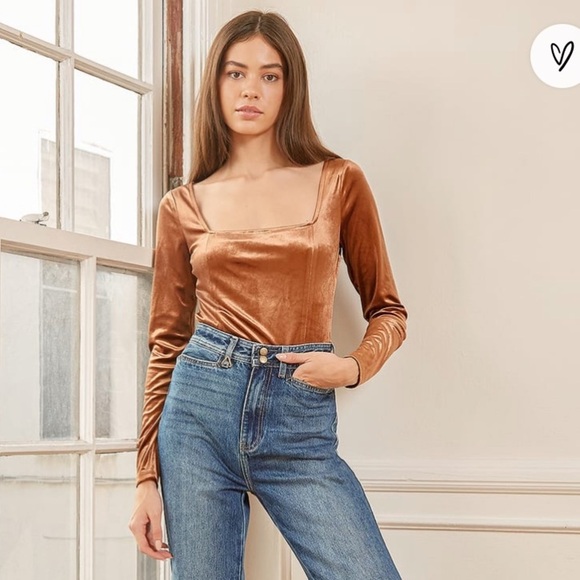 Lulu’s You're Invited Rust Brown Velvet Square Neck Bodysuit Size S - Picture 1 of 6
